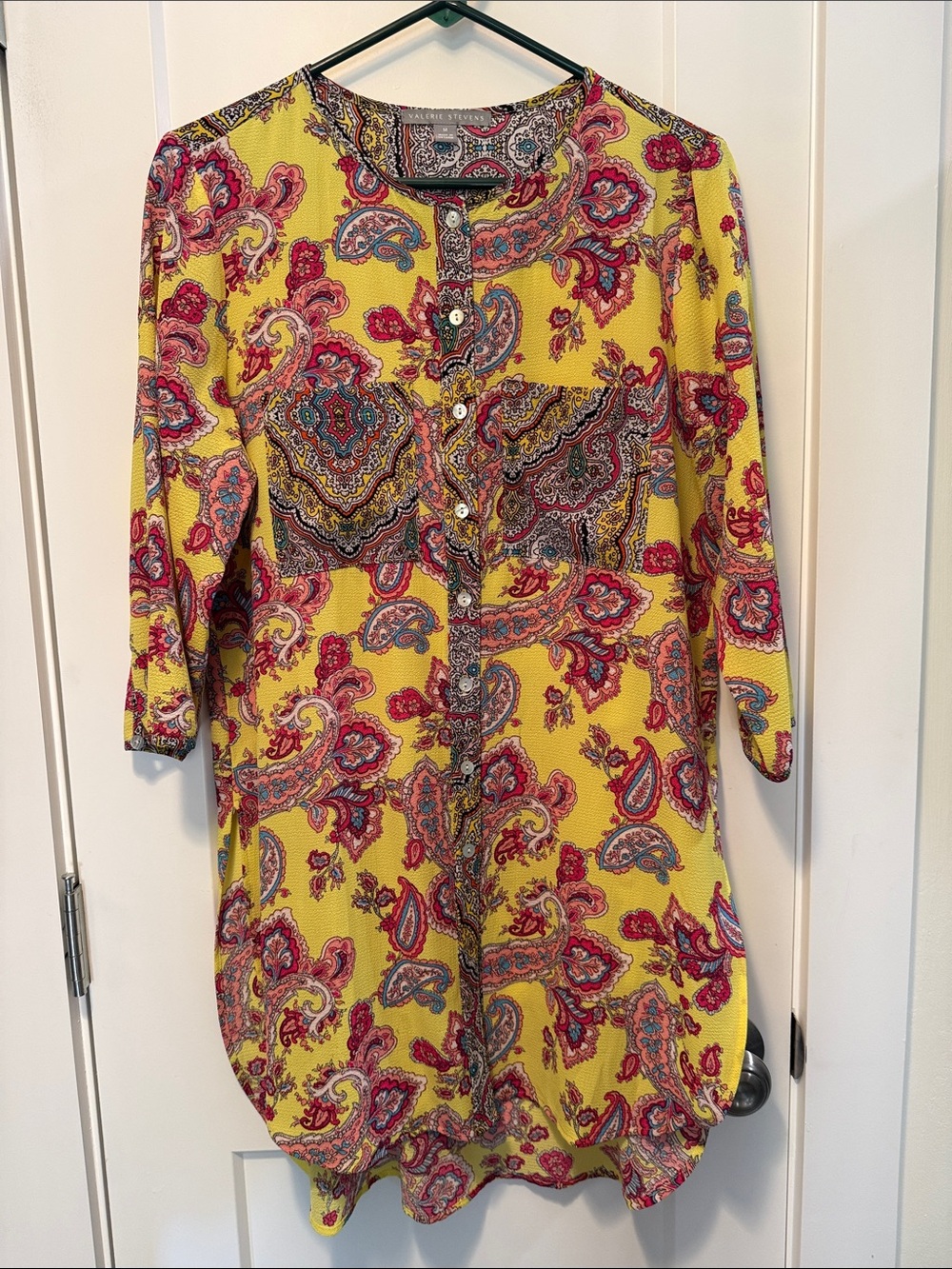 Valerie Stevens Women's Paisley Button-Front Top in Yellow, Pink & Blue size M
